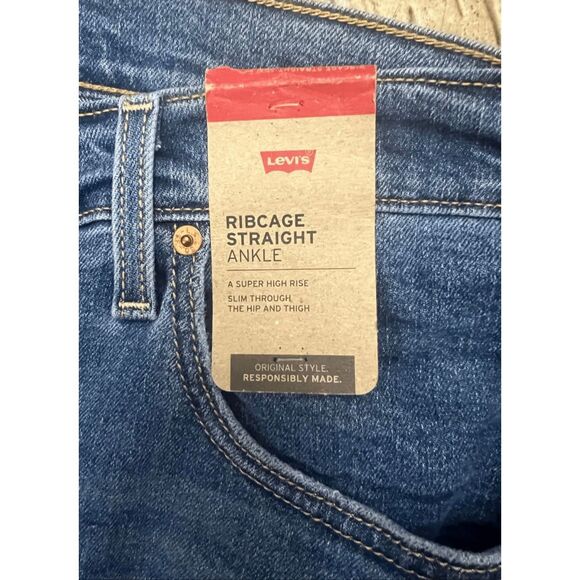 Levi’s Ribcage Women Plus Size 22W Blue Denim Straight Ankle Jeans Slim Hip - Picture 11 of 13